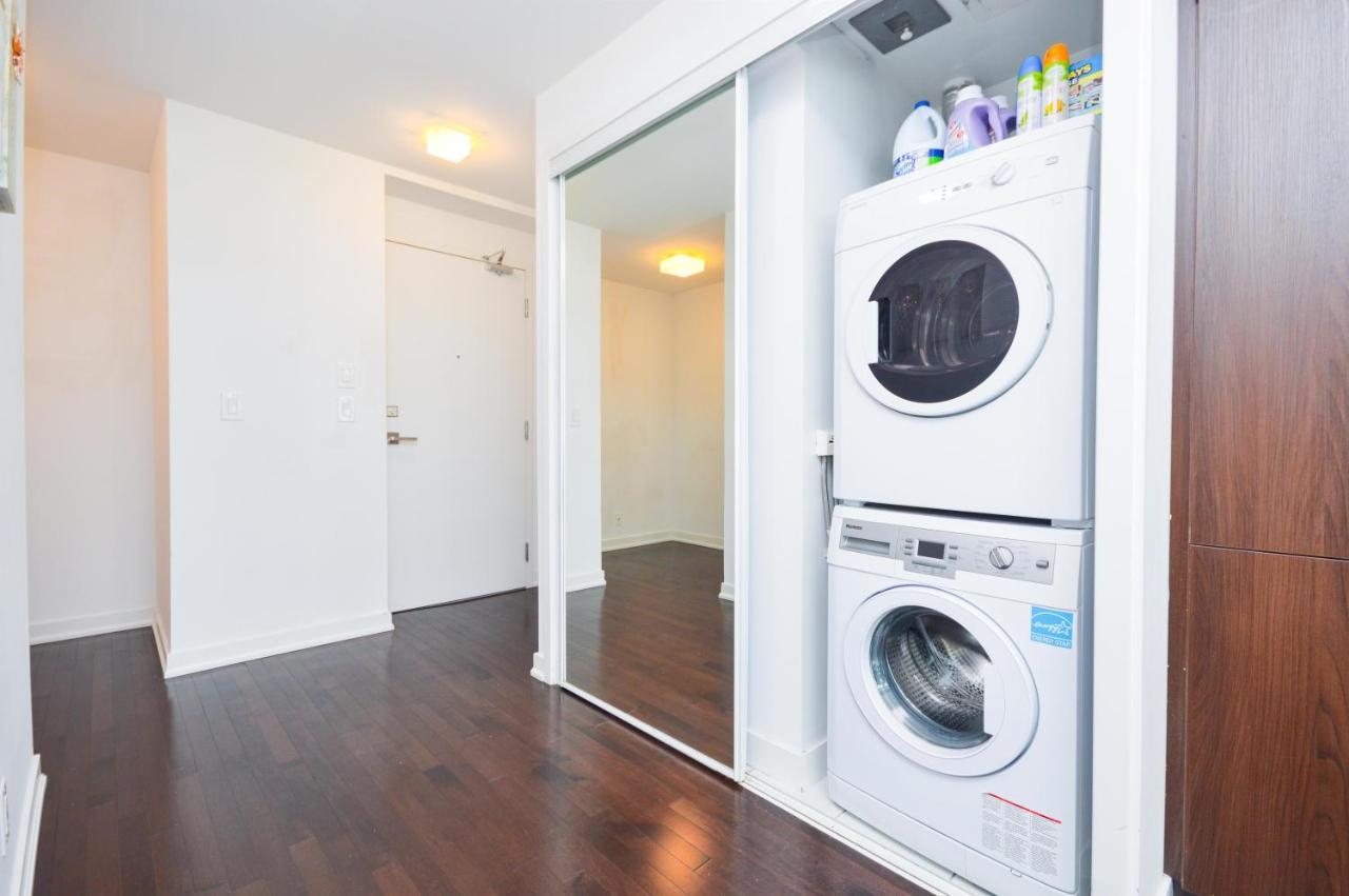 Downtown Toronto Condo Near Cn Tower, Mtcc, Rogers Center , Union Station Exterior foto