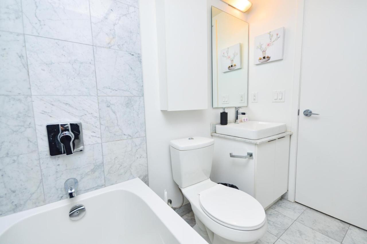 Downtown Toronto Condo Near Cn Tower, Mtcc, Rogers Center , Union Station Exterior foto