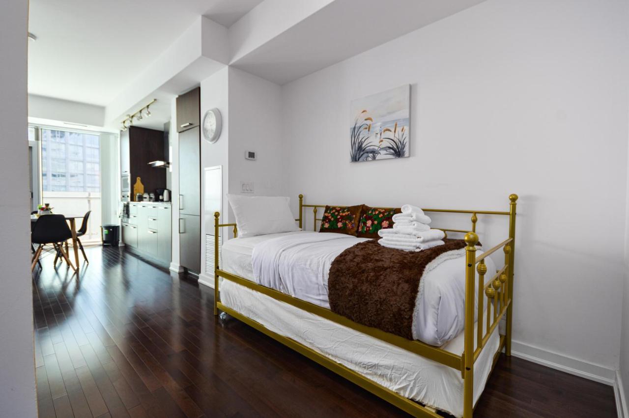 Downtown Toronto Condo Near Cn Tower, Mtcc, Rogers Center , Union Station Exterior foto