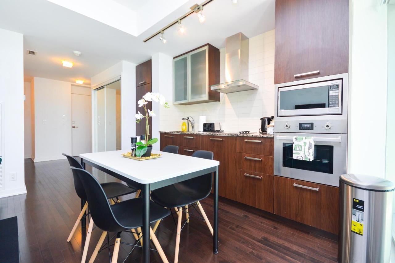 Downtown Toronto Condo Near Cn Tower, Mtcc, Rogers Center , Union Station Exterior foto