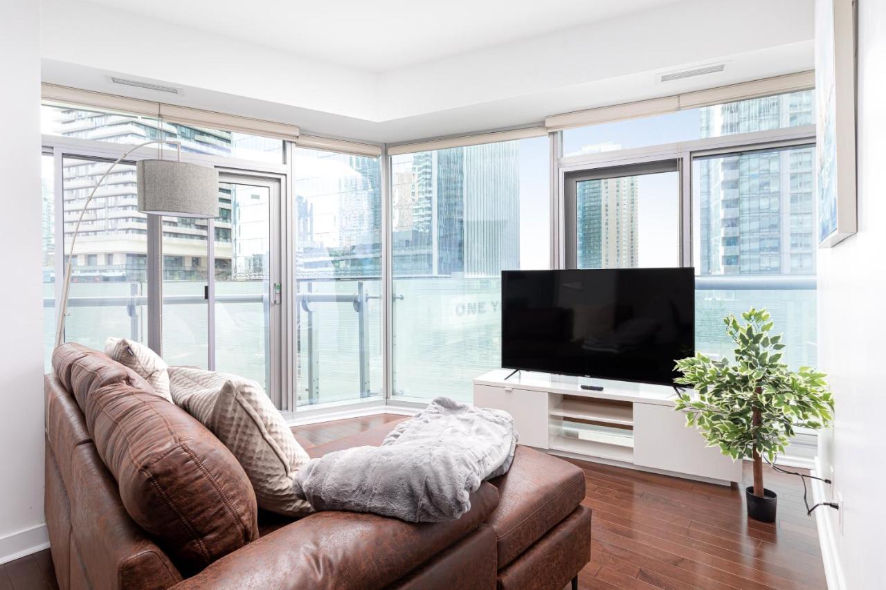 Downtown Toronto Condo Near Cn Tower, Mtcc, Rogers Center , Union Station Exterior foto